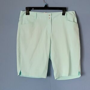 Adidas Women’s size 10 AQUA Golf Bermuda Shorts